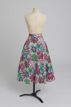 Load image into Gallery viewer, Vintage 1940s original CC41 novelty print skirt in moygashel UK 8 S