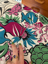 Load image into Gallery viewer, Vintage 1940s original CC41 novelty print skirt in moygashel UK 8 S