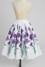 Load image into Gallery viewer, Vintage 1950s original floral print waffle weave cotton skirt UK 8 S