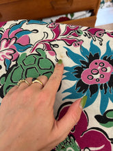 Load image into Gallery viewer, Vintage 1940s original CC41 novelty print skirt in moygashel UK 8 S