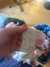 Load image into Gallery viewer, Vintage 1950s original novelty hat print cotton skirt UK 8 S