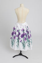 Load image into Gallery viewer, Vintage 1950s original floral print waffle weave cotton skirt UK 8 S