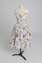 Load image into Gallery viewer, Vintage 1950s original floral rose print cotton Horrockses Fashions dress UK 6 8 XS S