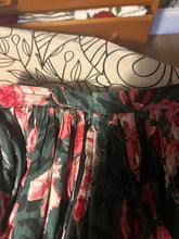 Load image into Gallery viewer, Vintage 1950s original Janet Colton floral print cotton skirt UK 6 8 XS S