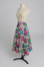 Load image into Gallery viewer, Vintage 1940s original CC41 novelty print skirt in moygashel UK 8 S