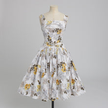 Load image into Gallery viewer, Vintage 1950s original floral rose print cotton Horrockses Fashions dress UK 6 8 XS S