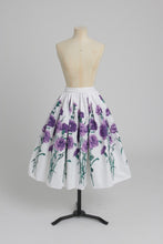 Load image into Gallery viewer, Vintage 1950s original floral print waffle weave cotton skirt UK 8 S