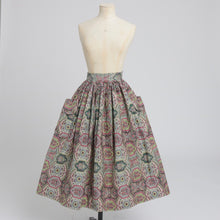 Load image into Gallery viewer, Vintage 1950s original St Michael paisley print cotton skirt with huge patch pockets UK 8 10 S