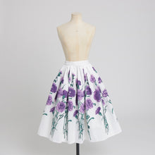 Load image into Gallery viewer, Vintage 1950s original floral print waffle weave cotton skirt UK 8 S