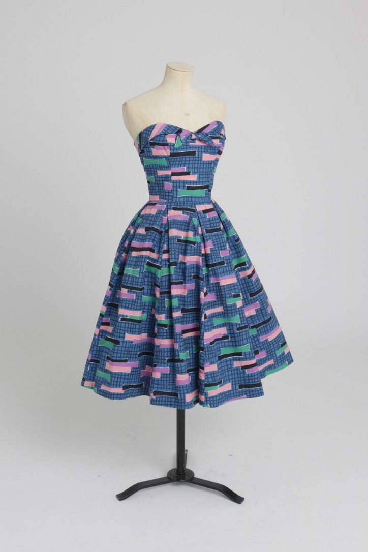 Vintage 1950s original Alice Edwards novelty print cotton strapless dress UK 6 XS