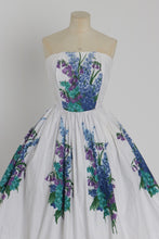 Load image into Gallery viewer, Vintage 1950s original floral print cotton dress by Bernshaw UK 6 US 2 XS
