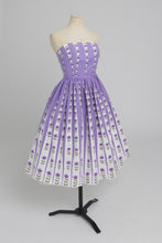 Load image into Gallery viewer, Vintage 1950s original Sambo fashions floral print purple cotton dress UK 6 8 XS S
