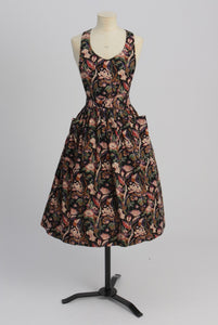 Vintage 1970s original floral print cotton bib pinafore dress or skirt with patch pockets UK 12 US 8 M