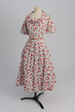 Load image into Gallery viewer, Vintage 1950s original Horrockses novelty strawberry print cotton dress print by Brigette Dehnert 1952 UK 8 US 4 S
