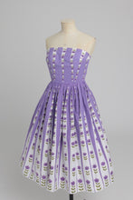 Load image into Gallery viewer, Vintage 1950s original Sambo fashions floral print purple cotton dress UK 6 8 XS S
