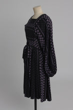 Load image into Gallery viewer, Vintage 1970s original Jeff Banks black and purple chequered dress with balloon sleeve UK 6 8 XS

