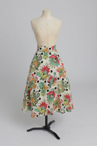 Vintage 1940s original CC41 novelty print skirt in moygashel UK 6 8 S