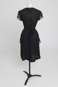 Vintage 1940s original black crepe and lace peplum dress UK 6 8 XS S