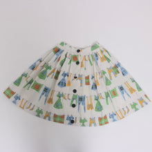 Load image into Gallery viewer, Vintage 1950s original novelty washing line print cotton skirt by Sportaville UK 6 8 US 2 4 XS
