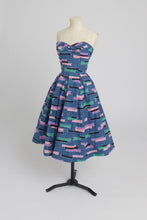 Load image into Gallery viewer, Vintage 1950s original Alice Edwards novelty print cotton strapless dress UK 6 XS
