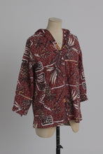 Load image into Gallery viewer, Vintage 1950s original Sportaville jacket in Alfred Shaheen Hawaiian print fabric S M
