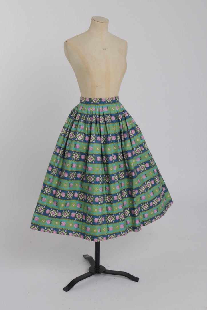 Vintage 1950s original Sportaville floral print cotton pleated skirt UK 6 XS