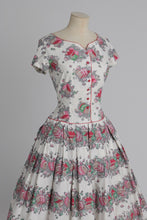 Load image into Gallery viewer, Vintage 1950s original novelty treasure chest print cotton dress by Blanes UK 10 S
