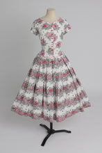 Load image into Gallery viewer, Vintage 1950s original novelty treasure chest print cotton dress by Blanes UK 10 S
