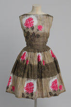Load image into Gallery viewer, Vintage 1950s original Linzi Line pink floral print cotton dress UK 8 US 4 XS S

