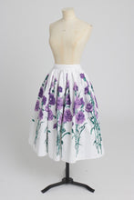 Load image into Gallery viewer, Vintage 1950s original floral print waffle weave cotton skirt UK 8 S
