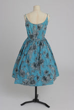 Load image into Gallery viewer, Vintage 1950s original Polly Peck floral print dress and matching shawl UK 8 S
