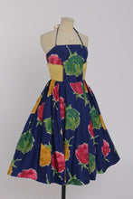 Load image into Gallery viewer, Vintage 1950s original blue cotton overblown floral print by Herald fashions UK 6 XS
