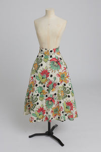 Vintage 1940s original CC41 novelty print skirt in moygashel UK 6 8 S