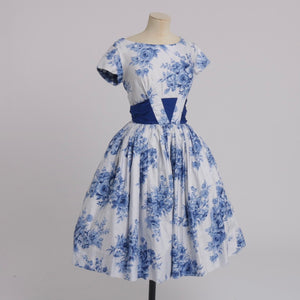 Vintage 1950s original blue and white floral print cotton dress by Remarque UK 8 US 4 S