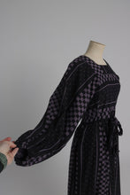 Load image into Gallery viewer, Vintage 1970s original Jeff Banks black and purple chequered dress with balloon sleeve UK 6 8 XS

