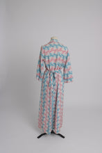 Load image into Gallery viewer, Vintage 1940s original pink and blue moygashel housecoat XS S
