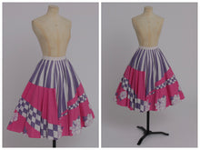 Load image into Gallery viewer, Vintage 1980s does 1950s novelty floral print circle skirt UK 8 10 US 4 6 S
