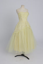 Load image into Gallery viewer, Vintage 1950s original lemon yellow lace and net cocktail dress UK 6 XS
