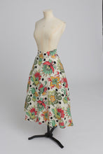 Load image into Gallery viewer, Vintage 1940s original CC41 novelty print skirt in moygashel UK 6 8 S
