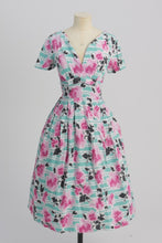 Load image into Gallery viewer, Vintage 1950s original floral print dress by Ursula applet UK 8 US 4 S
