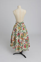 Load image into Gallery viewer, Vintage 1940s original CC41 novelty print skirt in moygashel UK 6 8 S
