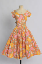 Load image into Gallery viewer, Vintage 1950s original tan fruit and floral print Horrockses dress UK 6 8 US 2 4 XS S
