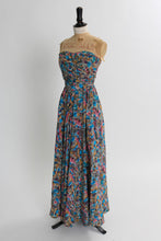 Load image into Gallery viewer, Vintage 1950s original full length novelty print dress by Baker Sportswear UK 6 US 2 XS
