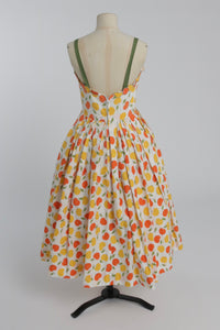 Vintage 1950s original novelty fruit print cotton dress by Carolyn Schnurer UK 8 US 4 XS S