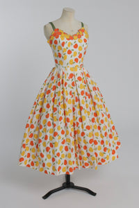 Vintage 1950s original novelty fruit print cotton dress by Carolyn Schnurer UK 8 US 4 XS S